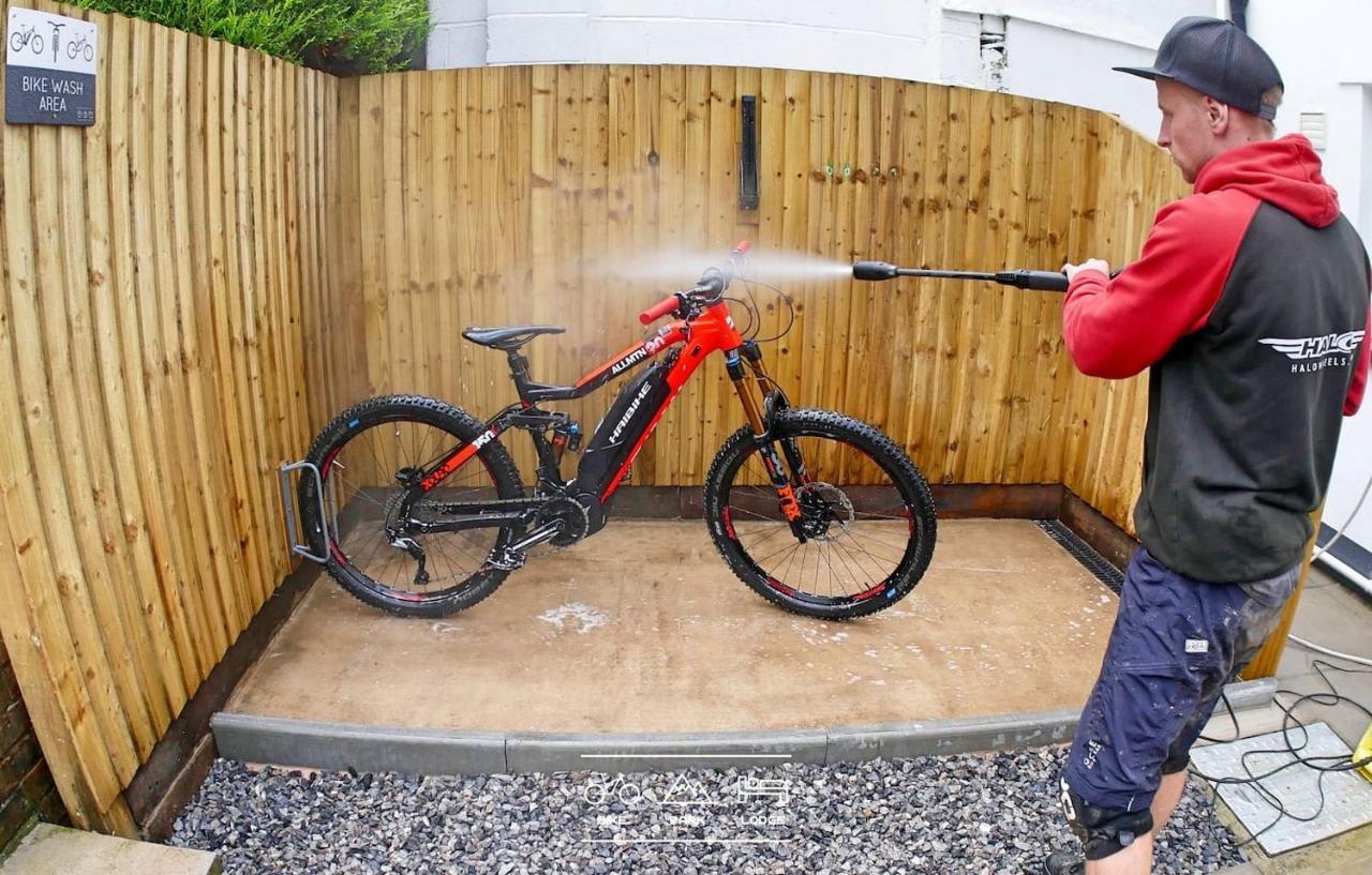 Bike Park Lodge #2 Мертир-Тидвилл Экстерьер фото